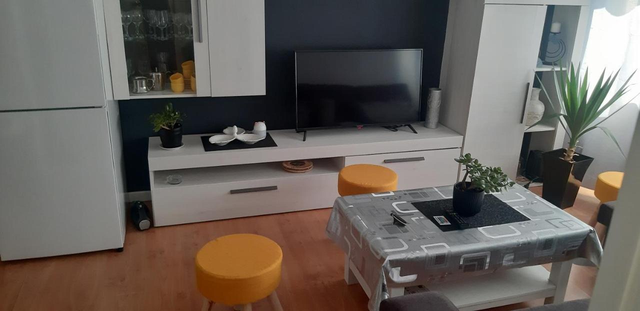 Apartamento Familiar فيجو المظهر الخارجي الصورة